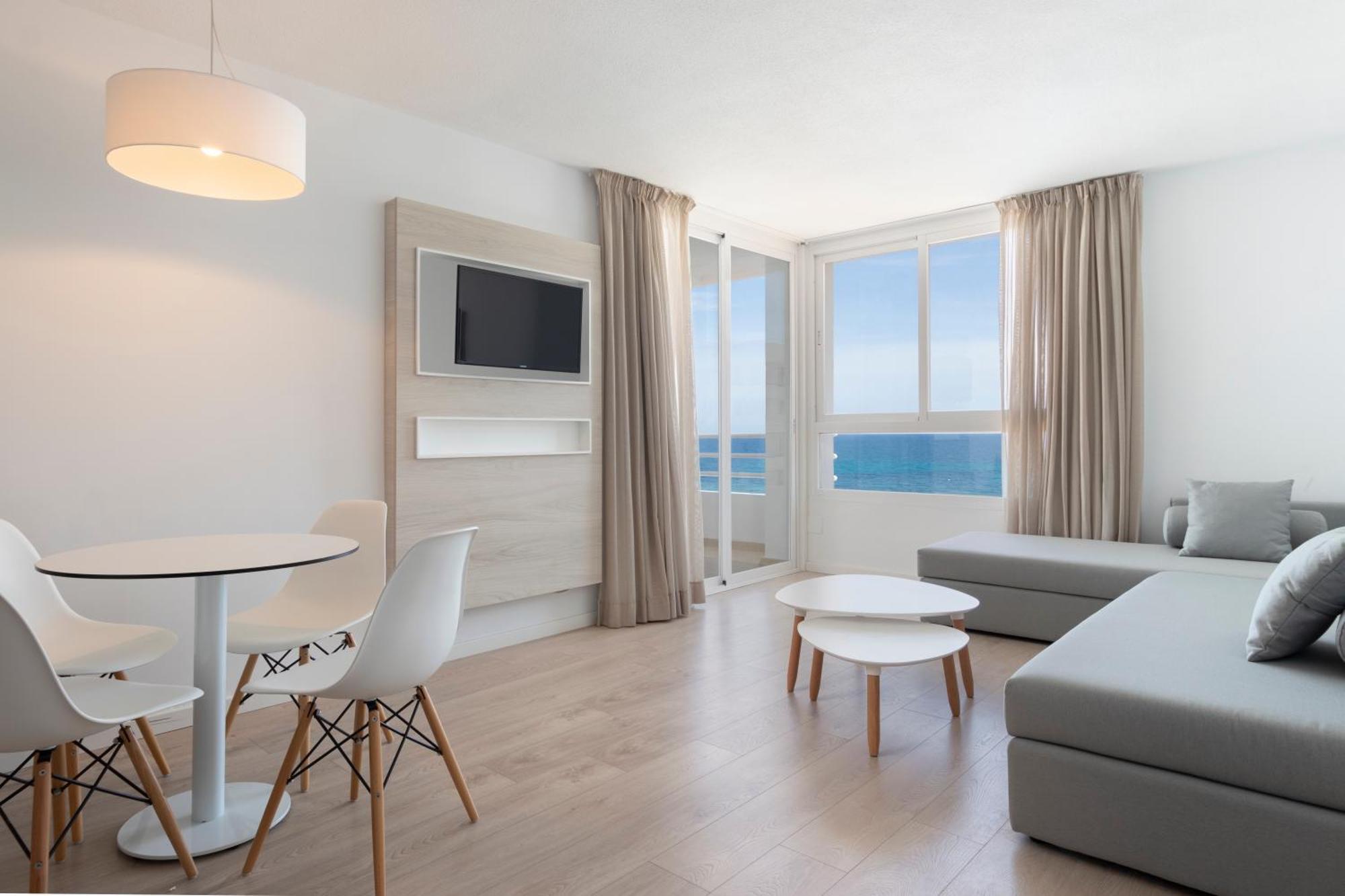 Chambre Familiale (2 Adultes + 2 Enfant) - Vue sur Mer
